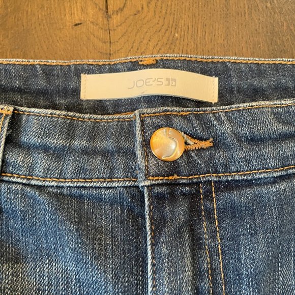 BRAND NEW Blue Distressed Denim Shorts - Picture 10 of 13